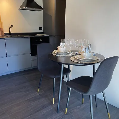 Leilighet, Nyoppusset Appartement Langevag