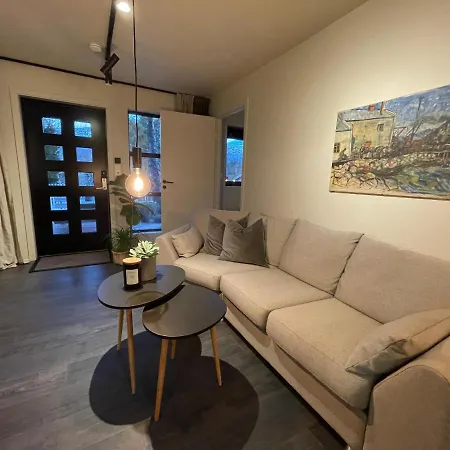 Leilighet, Nyoppusset Appartement Langevag